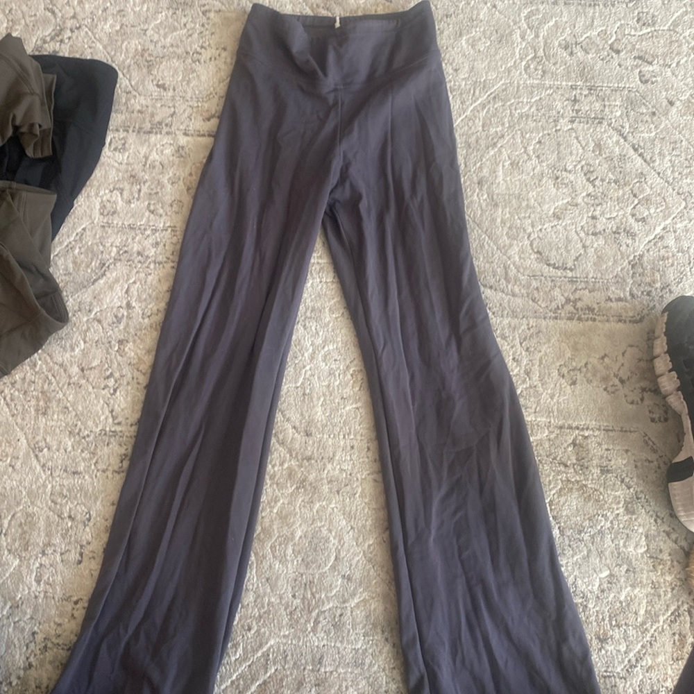 Flexees shapewear wide legged grey yoga pants size small